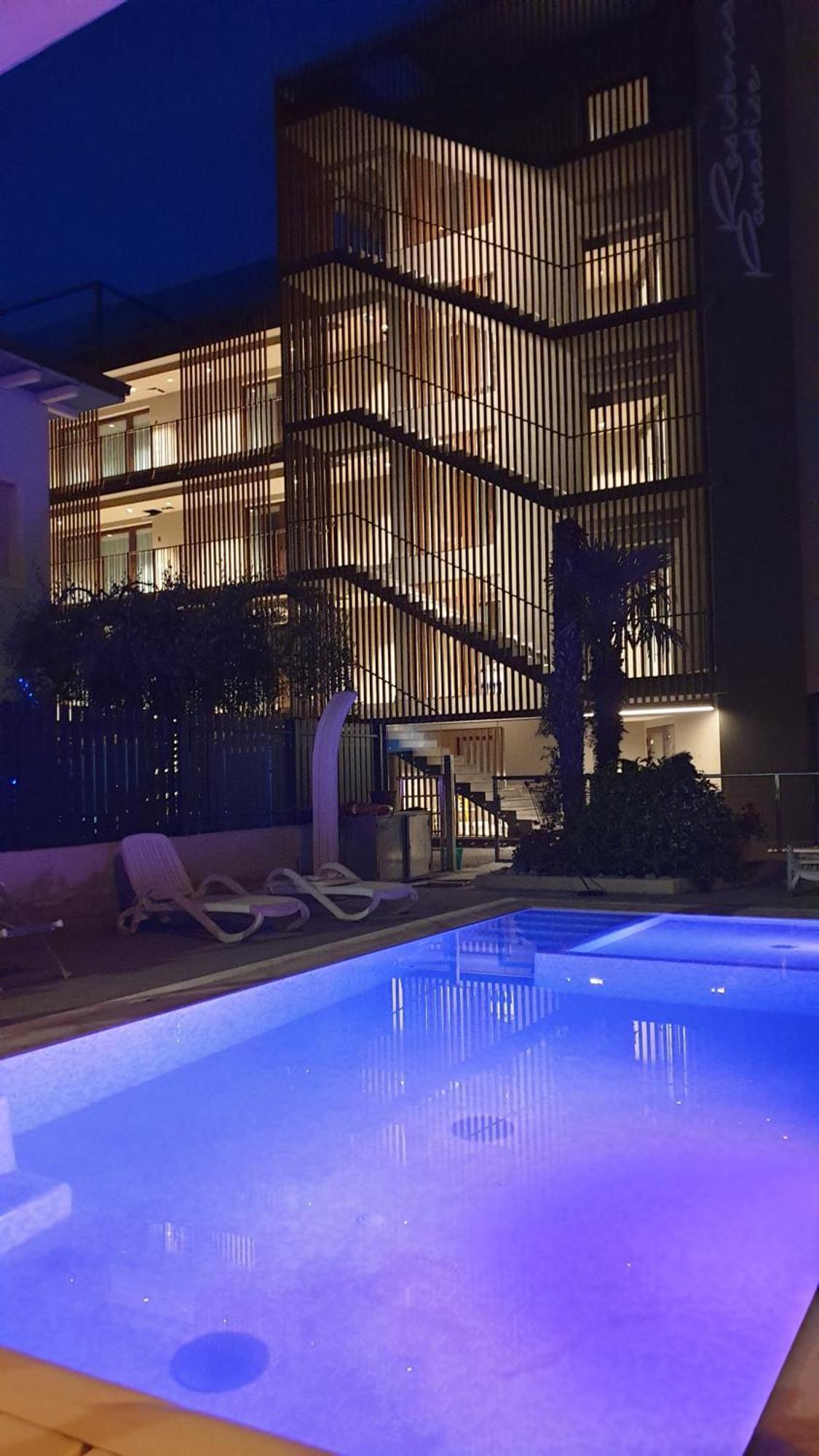 Paradise Aparthotel
