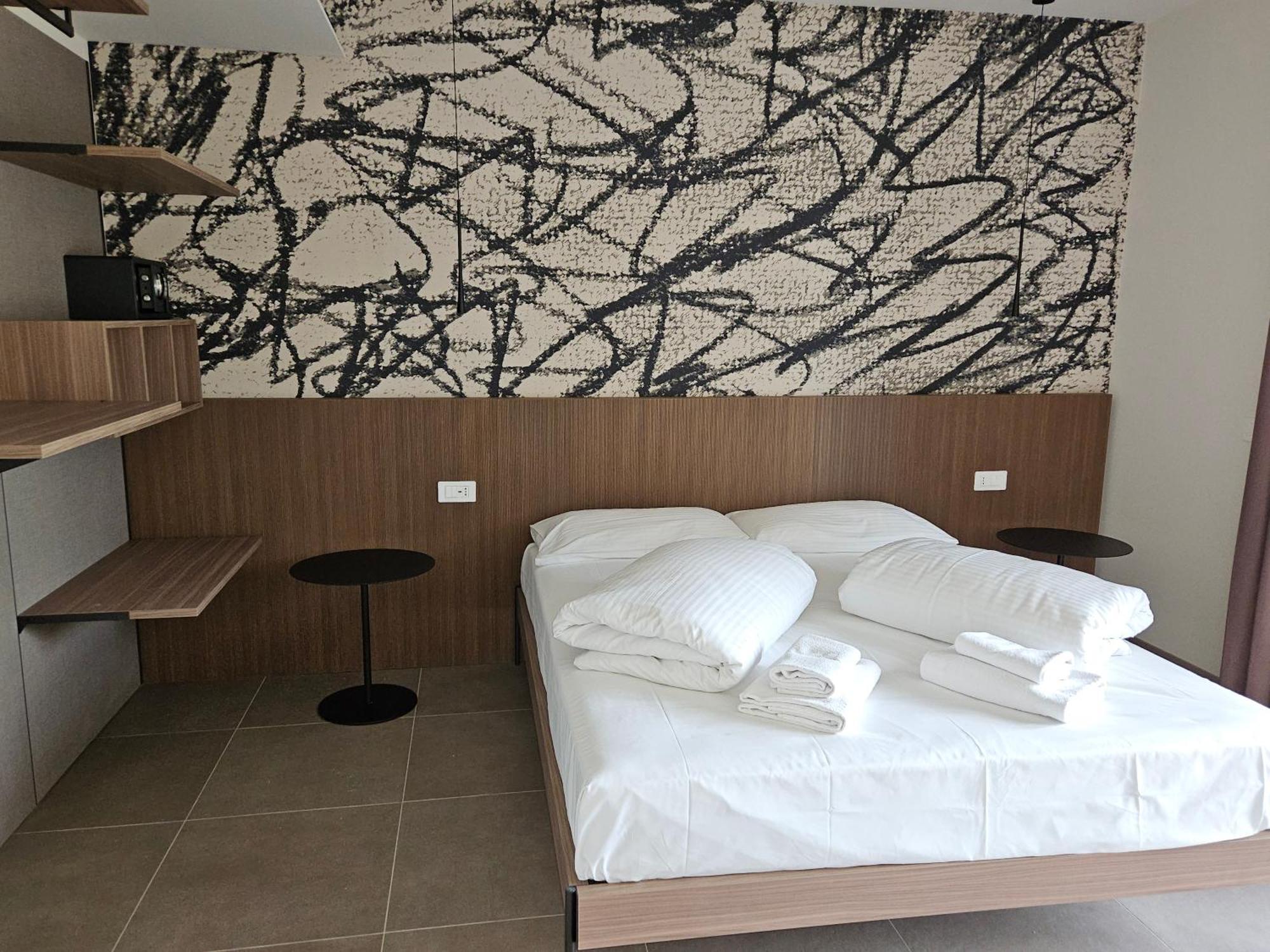 Aparthotel Paradise 3*