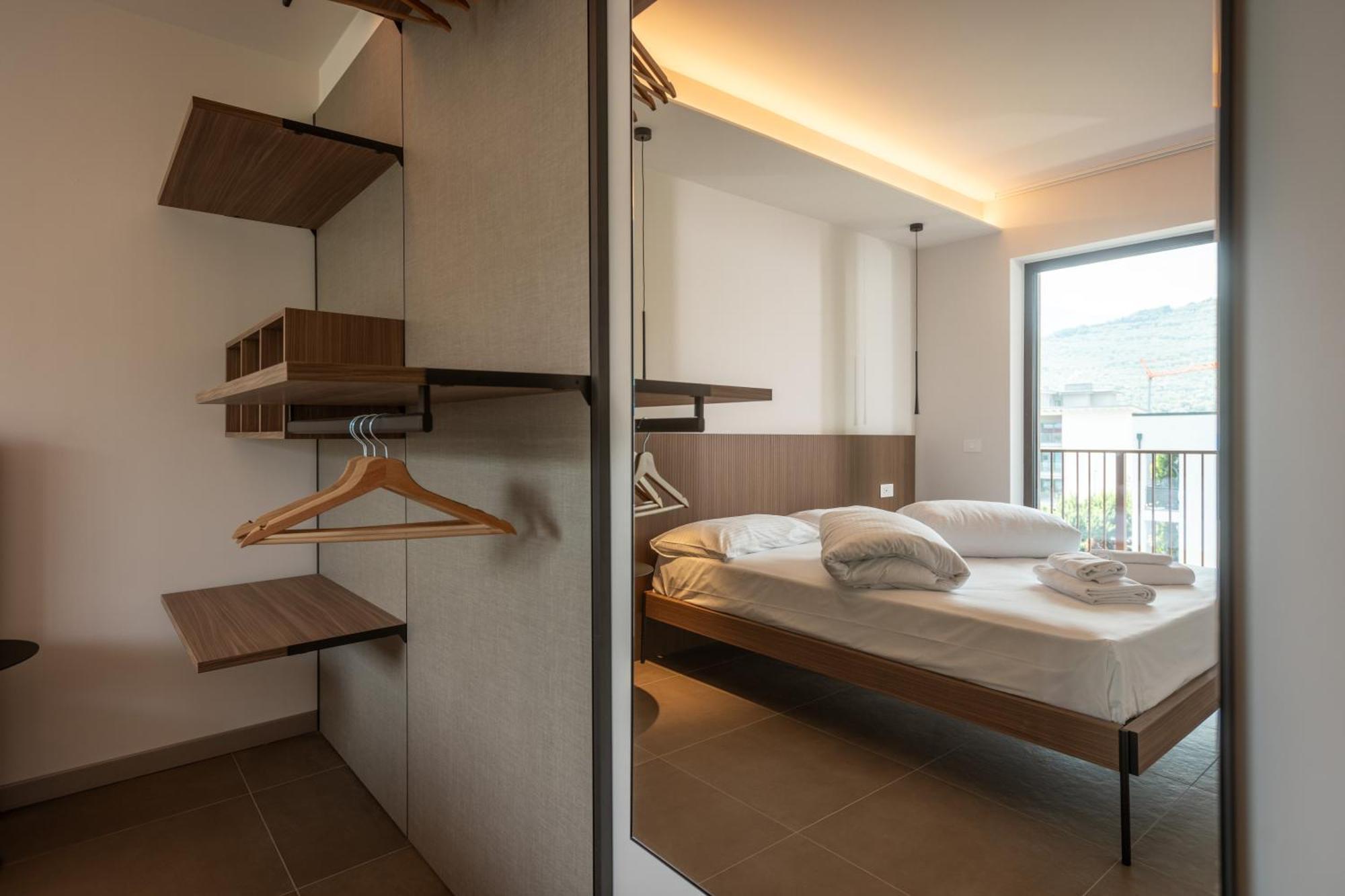 Aparthotel Paradise 3*
