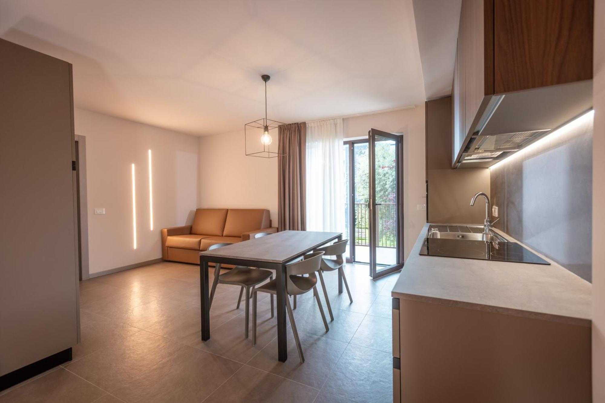 Paradise Aparthotel 3*